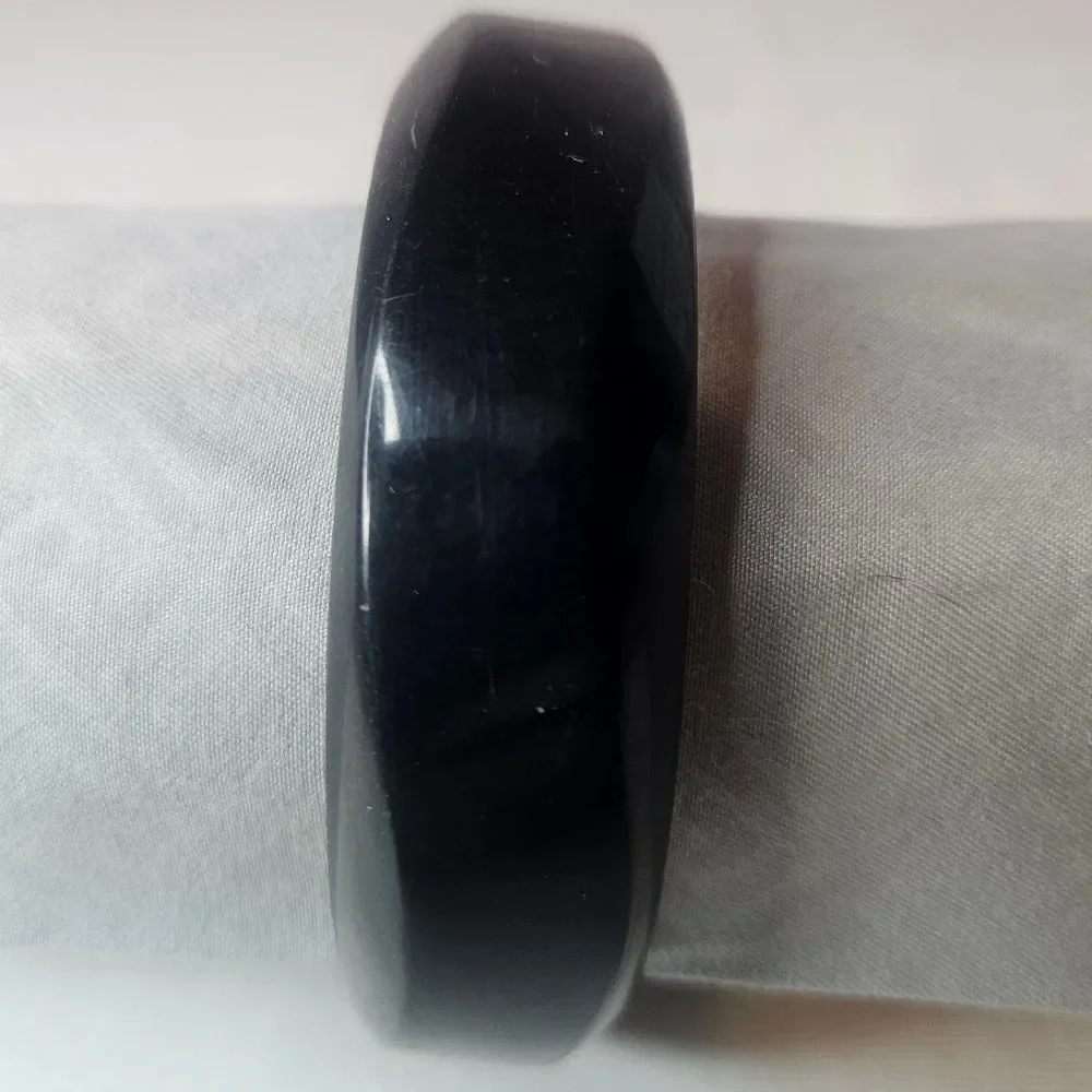 Vintage Solid Black Wavy Bangle 70s - 80s